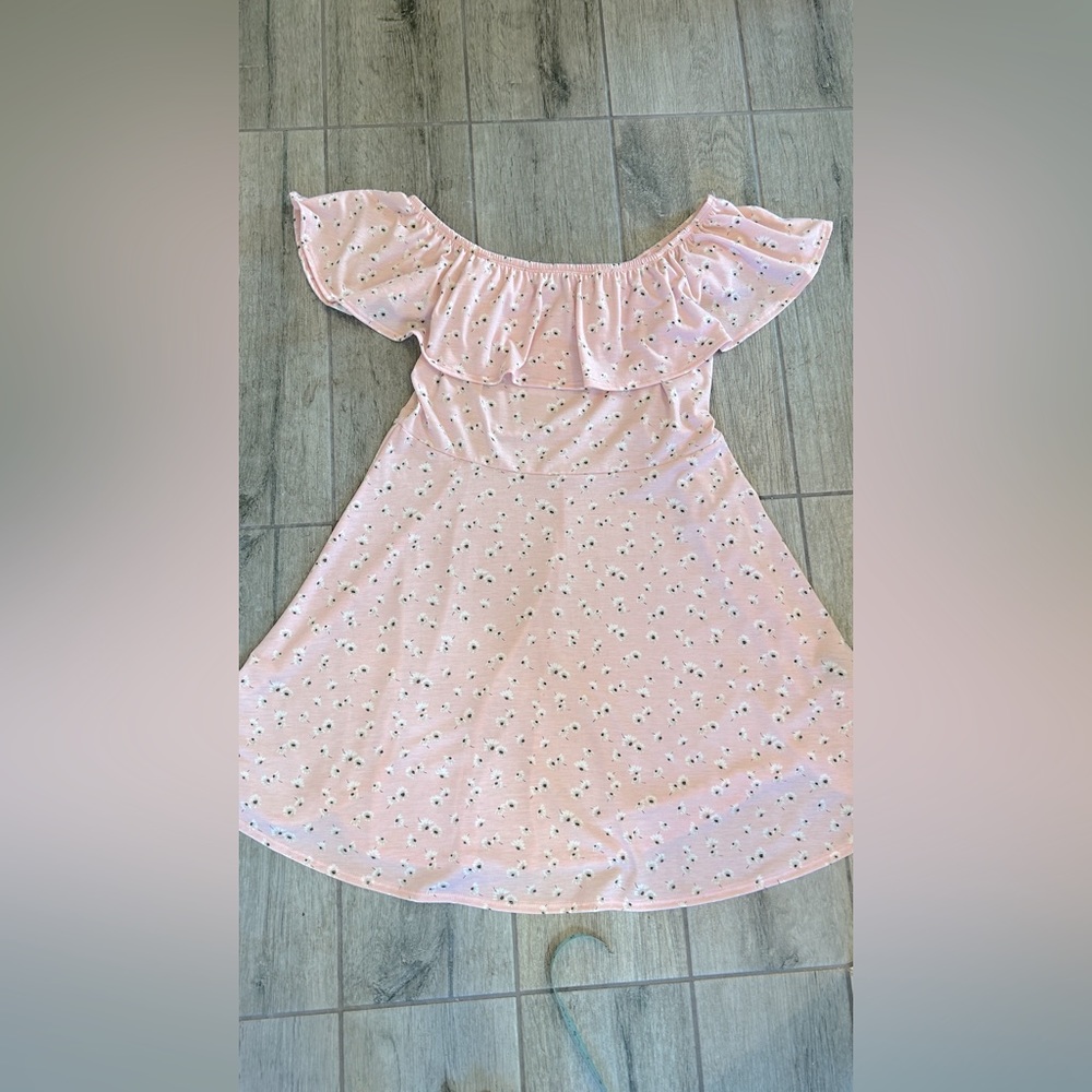 Nwt! Joe Boxer knit dress with floral detail.
